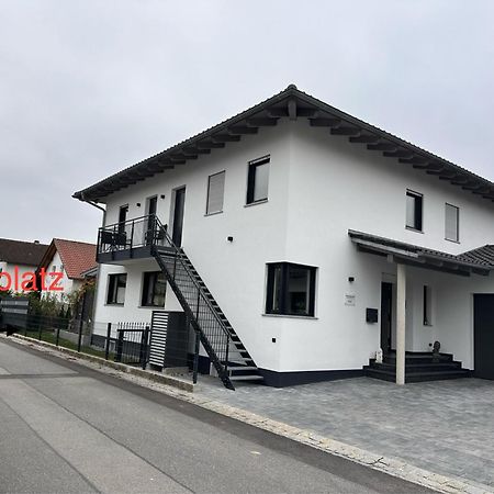 Ferienzimmer Frank, Self-Check-In Nach 21Uhr Niederalteich エクステリア 写真