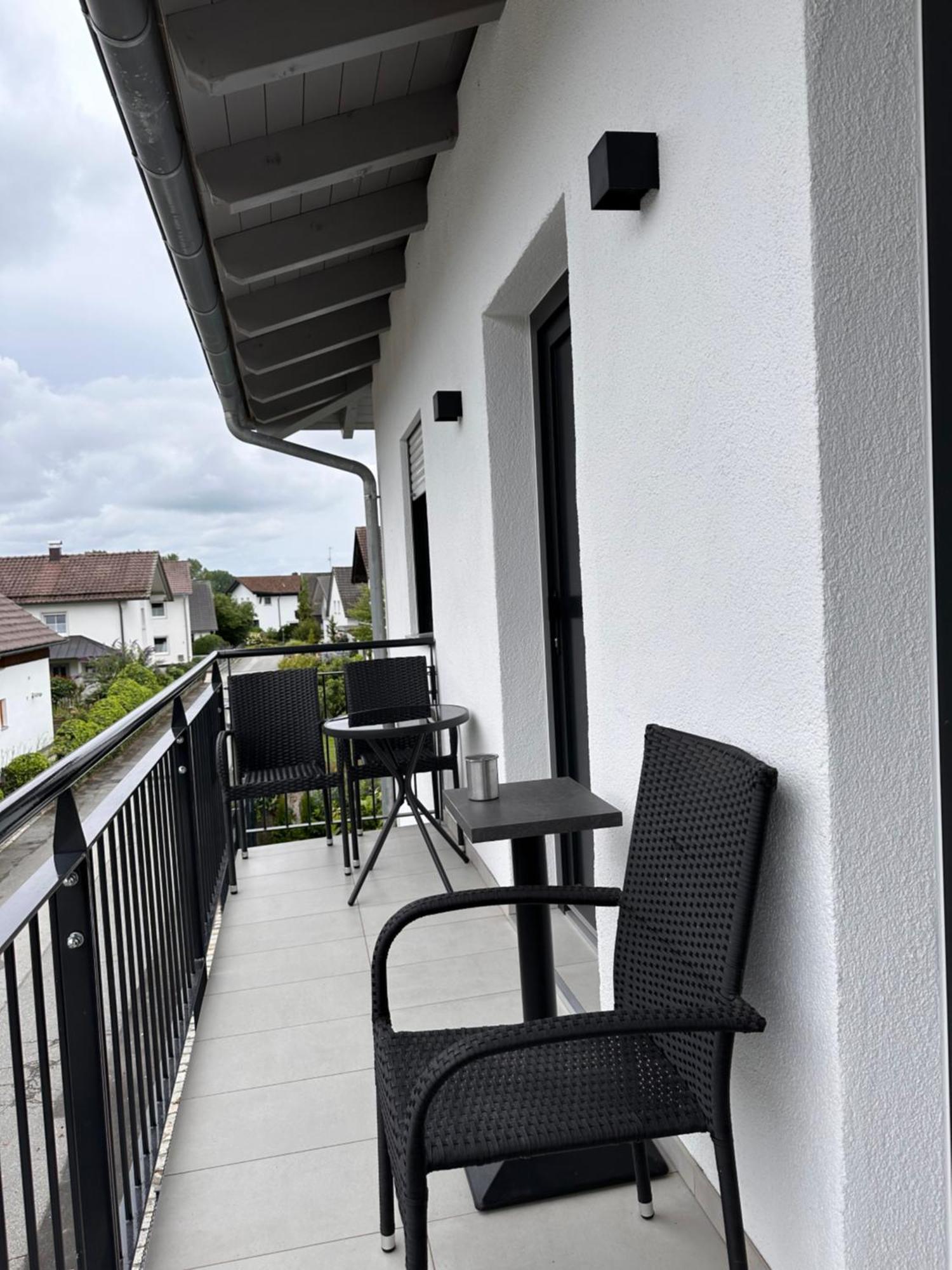 Ferienzimmer Frank, Self-Check-In Nach 21Uhr Niederalteich エクステリア 写真